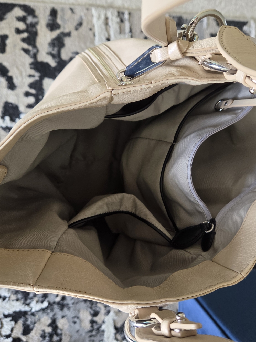Rebecca Minkoff Soft Beige Leather Shoulder Bag - Picture 8 of 9